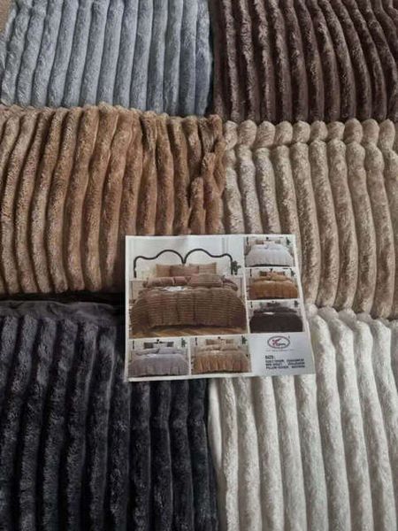 Комплект плюшевої постільної білизни, Шарпей, Євро, Молочний PLUSH-SHARPEY-MOLOCHNIY фото