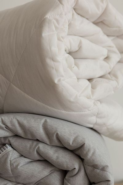 Одеяло всесезонное ELITE WARM &mdash; 70% шерсть, 30% холлофайбер, 300 г/м&sup2; ELITE-WARM-WOOL фото