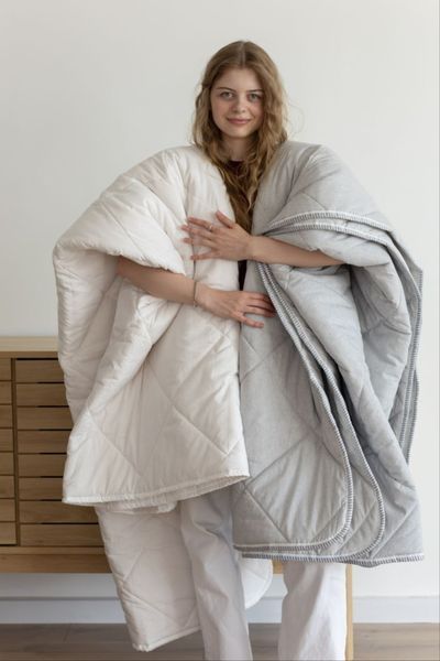 Одеяло всесезонное ELITE WARM &mdash; 70% шерсть, 30% холлофайбер, 300 г/м&sup2; ELITE-WARM-WOOL фото