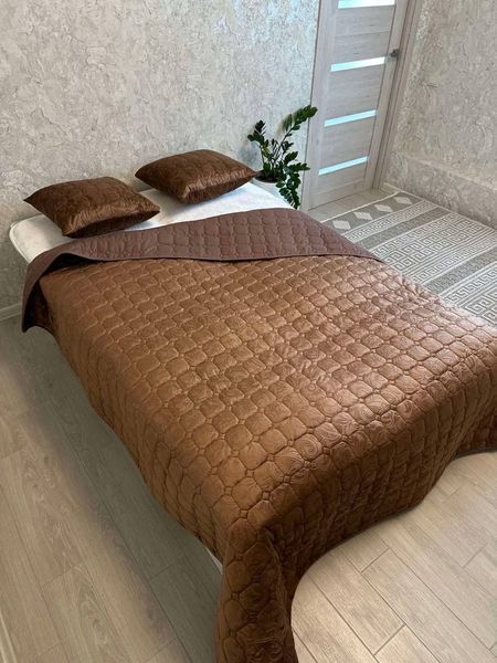 Стьобане покривало з подушками в комплекті &mdash; 200&times;220 см, 2 подушки 50&times;50 см. Велюр 3 STOGANE-POKRYVALO-200X220-VELIUR-3 фото