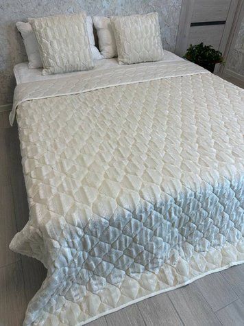 Стеганое покрывало с подушками в комплекте &mdash; 200&times;220 см, 2 подушки 50&times;50 см. Норка 2 STOGANE-POKRYVALO-200X220-NORKA-2 фото